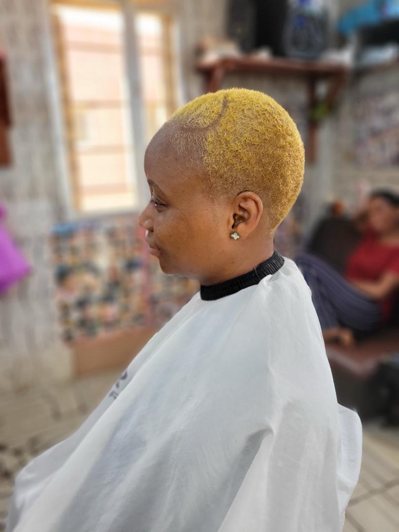 Low cut with Gold Tint